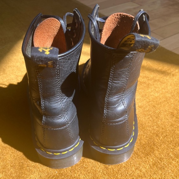 DR MARTENS 1460 Made in England Horween Leather Boots - Dublin Two Tone - Picture 7 of 12